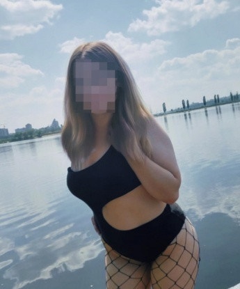 Я знаю, как доставить настоящую наслаждение и сделать встречу незабываемой. Мои услуги включают все, что нужно, чтобы снять стресс и погрузиться в мир удовольствия. Моя изысканная внешность и чувственность соблазнят тебя сразу же, а огромный выбор фото и положительные отзывы от моих клиентов докажут, что я достойна твоего внимания. Живу в Москве, городе, где находятся все секреты и желания. Доверься мне и позволь себе настоящий экстаз! 😉🔥🔞😘 Клавдия